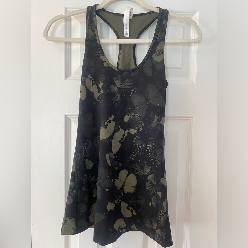 Lululemon tank
